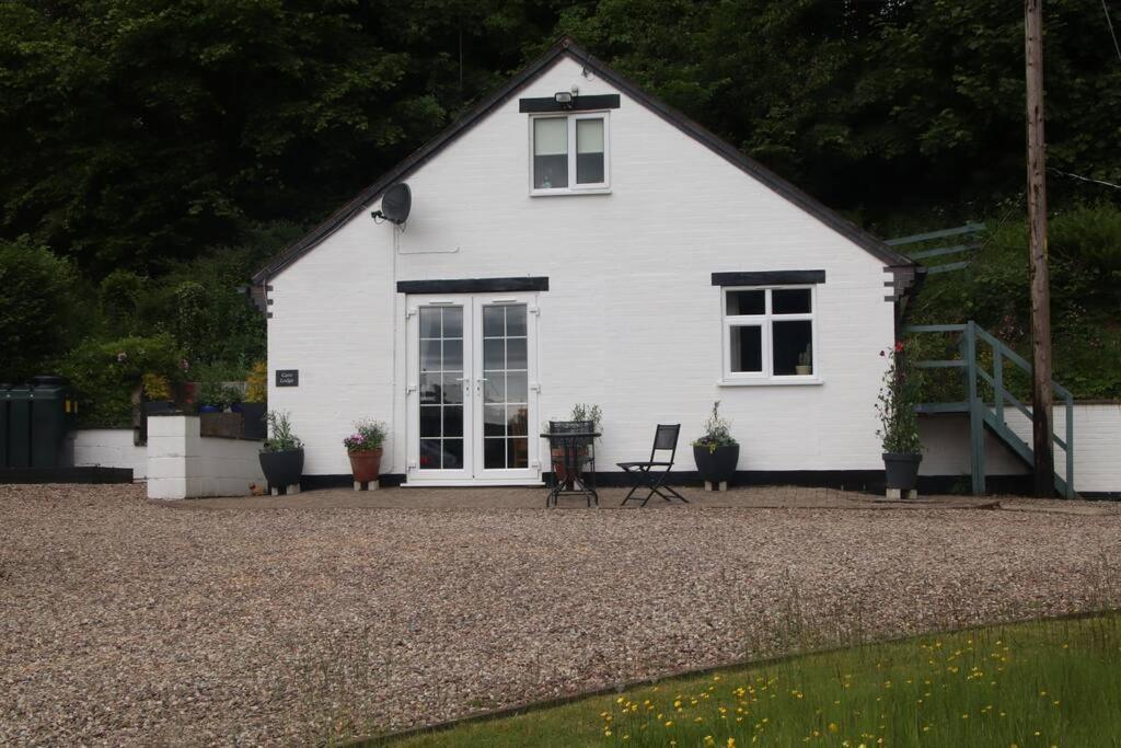 Garn Lodge Newtown  Exterior photo