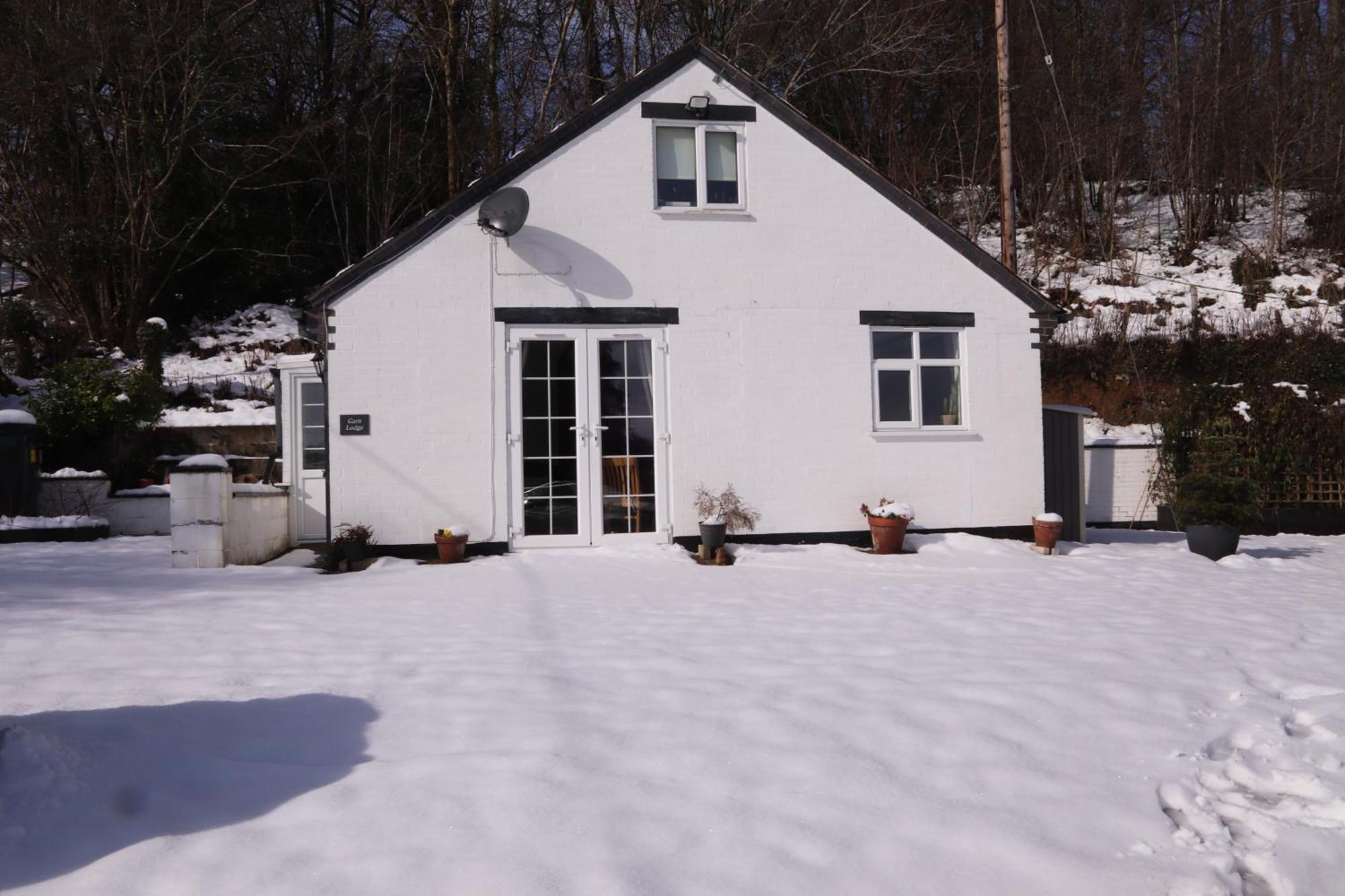 Garn Lodge Newtown  Exterior photo